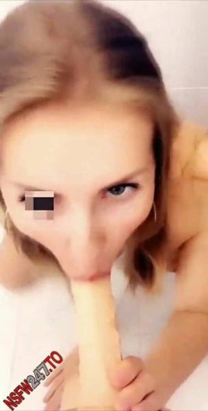 Cora Kisses sucking a dildo & pussy fingering snapchat premium porn videos on justmyfans.pics