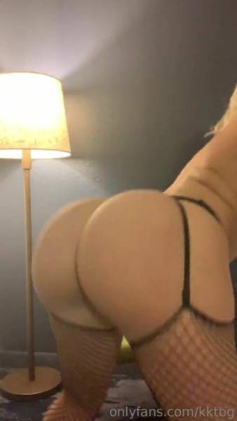 KRISTEN KINDLE Garter Stockings & Lots of booty claps onlyfans porn videos on justmyfans.pics