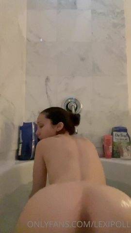 Lexi Poll POV - 15 December 2022 - Taking Your Dick Doggystyle In The Bathtub on justmyfans.pics