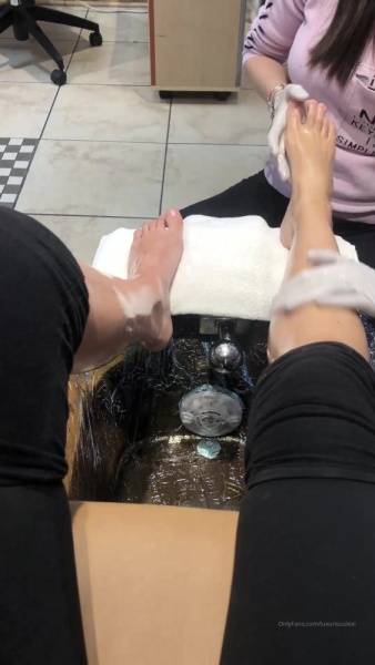 Luxuriouslexi 6 min of me getting a pedicure good boys onlyfans xxx porn on justmyfans.pics