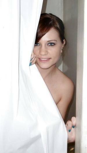 Sweet european amateur posing for a homemade photo in the shower on justmyfans.pics