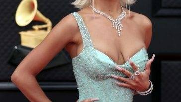 Doja Cat Shows Off Her Tits at the 64th Annual Grammy Awards on justmyfans.pics