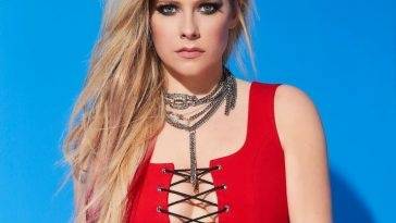 Avril Lavigne See Through & Sexy Collection on justmyfans.pics