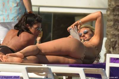Leaked Danielle Armstrong Sunbathing In Sexy Yellow And Thong Leopard Bikini on justmyfans.pics
