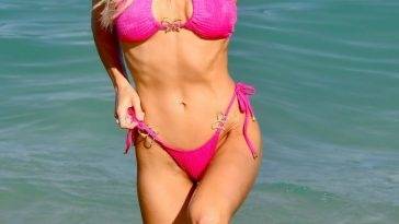 Joy Corrigan Shows Off Her Sexy Bikini Body on the Beach in Miami - fapfappy.com