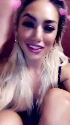 Gwen Singer anal plug & dildo snapchat premium xxx porn videos - manythots.com