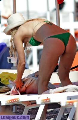Leaked Michelle Hunziker Paparazzi Green Bikini Photos - leakhive.com