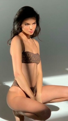 Kendall Jenner Lingerie BTS Modeling Video  - Usa on justmyfans.pics