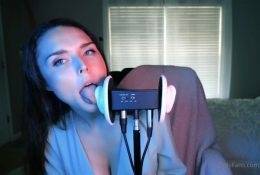 HeatheredEffect ASMR OnlyFans Kissing & Licking Short Video on justmyfans.pics