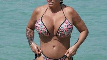Katie Price Shows Off Her Sexy Boobs on the Beach in Thailand - Thailand on justmyfans.pics