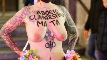 Femen Protests in Madrid (16 Nude Photos) - fapfappy.com - city Madrid