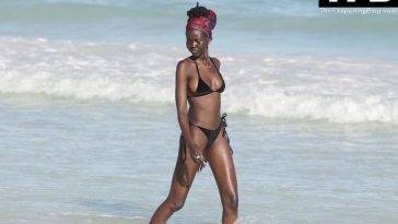 Skinny Adut Akech Bior Spent Her Christmas Day Birthday Soaking Up the Sun in Mexico - Mexico on justmyfans.pics