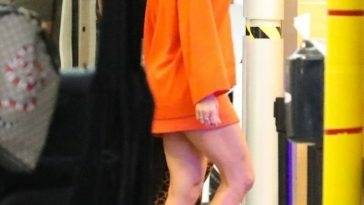 Leggy Jennifer Lopez Dons Sexy All-Orange Look on justmyfans.pics