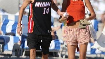 Mia Regan & Romeo Beckham Kiss and Chill Out on the Beach in Miami on justmyfans.pics