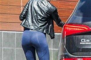 Emma Stone Out Flaunting Her Tight Ass In Spandex on justmyfans.pics