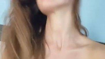 Amanda Cerny Bed Nipple Slip Onlyfans Video Leaked on justmyfans.pics