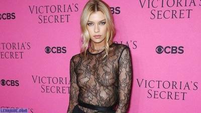 Stella Maxwell showing off tits Victoria’s Secret Fashion Show on justmyfans.pics