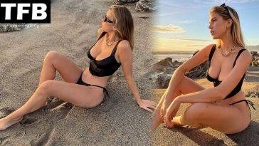 Kara Del Toro Flaunts Her Sexy Boobs in a Black Bikini on justmyfans.pics