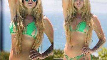 Avril Lavigne Sexy (13 Photos) [Updated] on justmyfans.pics