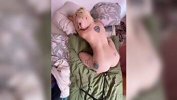 Marilynwho sry this is too fucking funny blooper of me trying to be sexy onlyfans  video on justmyfans.pics