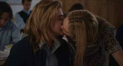 Chloe Grace Moretz hot kiss with her teacher on justmyfans.pics