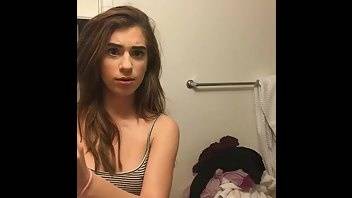 Joseline Kelly shows Tits premium free cam snapchat & manyvids porn videos - leaknud.com