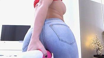 Beabeatrice squirting jeans fetish hitachi porn video manyvids on justmyfans.pics