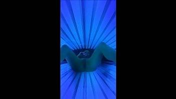 Kandiss Kiss Tanning Bed Voyeur | ManyVids Free Porn Videos on justmyfans.pics
