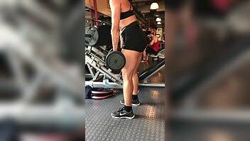 Insatiablebabe muscular girl training at gym xxx video on justmyfans.pics