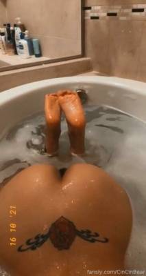 Cincinbear Nude Bath Onlyfans Video  on justmyfans.pics