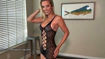 Vicky Stark Black Lace Lingerie Try On on justmyfans.pics