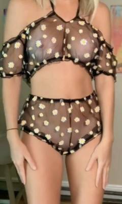 Vicky Stark Sweet And Girlie Lingerie Try On Video on justmyfans.pics