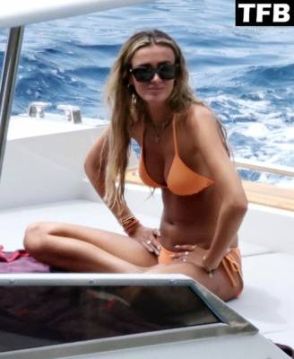 Katherine Pilkington is Spotted Taking a Break on Holiday with Ross Barkley Out in Capri on justmyfans.pics