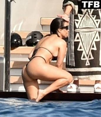 Kourtney Kardashian Shows Off Her Toned Bikini Body While Enjoying Some Quality Time with Travis Barker on justmyfans.pics