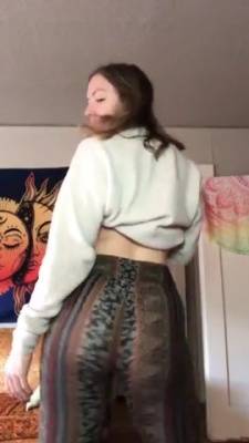 Leanaxlove420 showing her tits & twerking twitter stoner thot xxx premium porn videos on justmyfans.pics