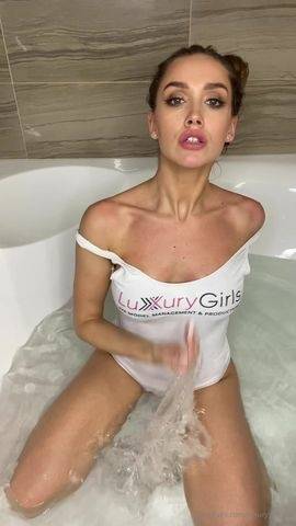 Luxury Girl OnlyFans - 15 April 2020 - Bath Tub Teasing on justmyfans.pics