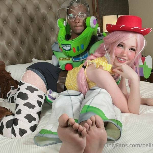 Belle Delphine Twomad Buzz Lightyear  Photos  - Britain on justmyfans.pics