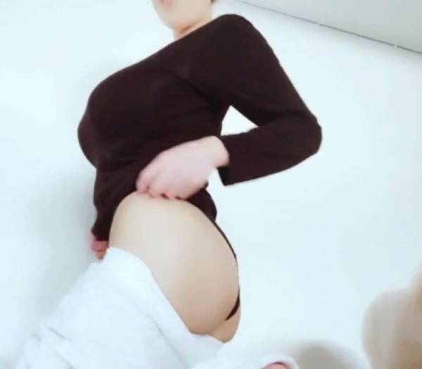 Hitomi Tanaka ? Licking her huge Japanese titties ?  leak - Japan on justmyfans.pics