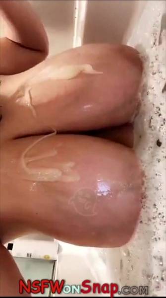 G Cup Baby bathtub big boobs snapchat premium 2019/01/15 on justmyfans.pics