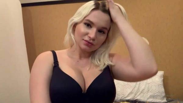 Zoie Burgher Big Boobies Teasing Video  on justmyfans.pics