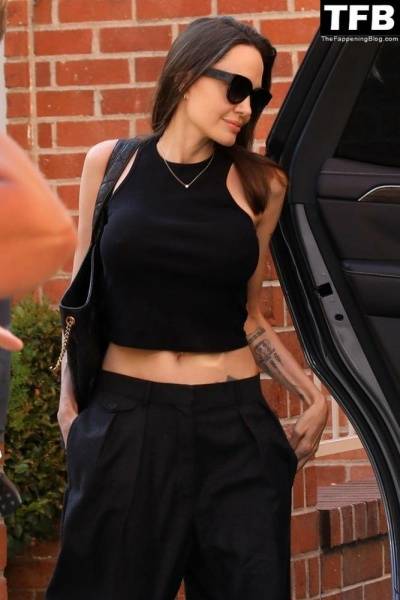 Angelina Jolie Shows Off Her Tight Tummy Leaving an Office Building - dailyfans.net