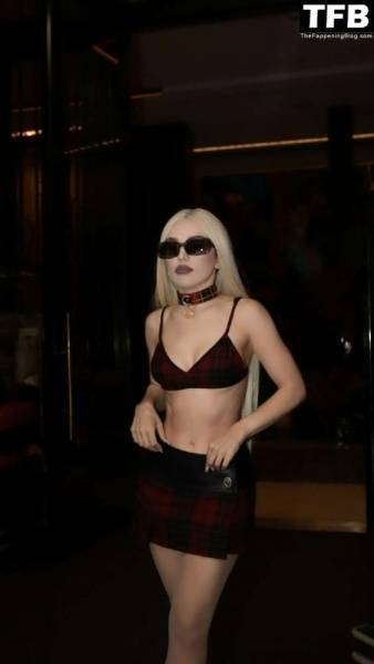 Ava Max Poses Outside of the Coach Fashion Show in New York - New York on justmyfans.pics