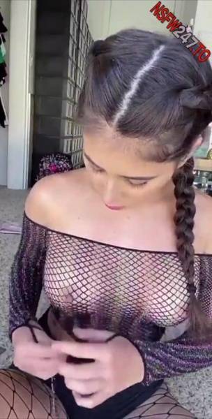 Violet Summers big boobs tease snapchat premium xxx porn videos - manythots.com
