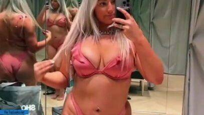 Bbw Swimsuit Selfie on justmyfans.pics