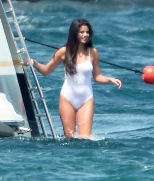 Selena Gomez See-Through One-Piece Set Leaked - Usa on justmyfans.pics