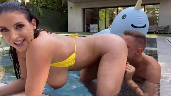 Angela White Underwater And Pool Sex with Alex Mack on justmyfans.pics