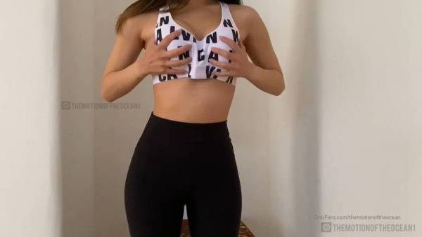 Full Video : TheMotionOfTheOcean Nude Try-On OnlyFans on justmyfans.pics