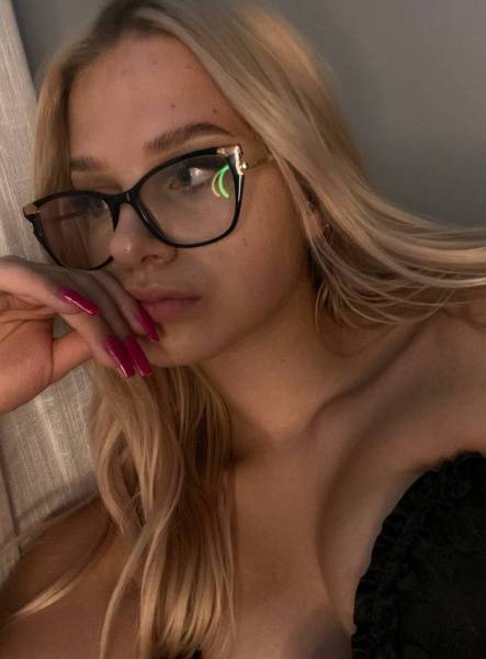 Lovely model LittleTinyBlonde boobs show on justmyfans.pics