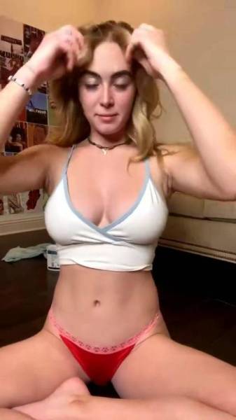 Grace Charis Topless Stretching Livestream Video Leaked on justmyfans.pics