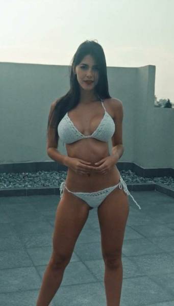 Ari Dugarte Sexy Knit Bikini Modeling Patreon Video  - Venezuela on justmyfans.pics